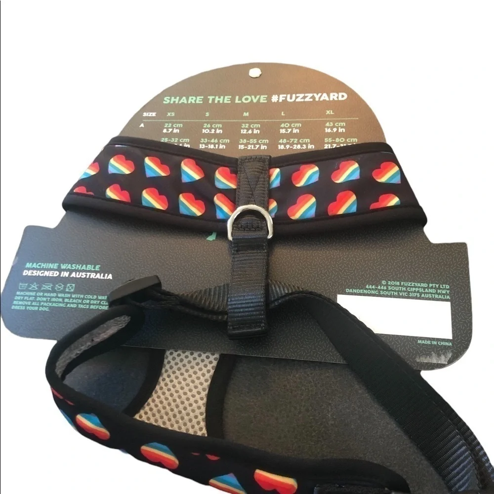 Fuzzyard Black Pride Rainbow Hearts Dog Harness Size Large  NWT Adjustable